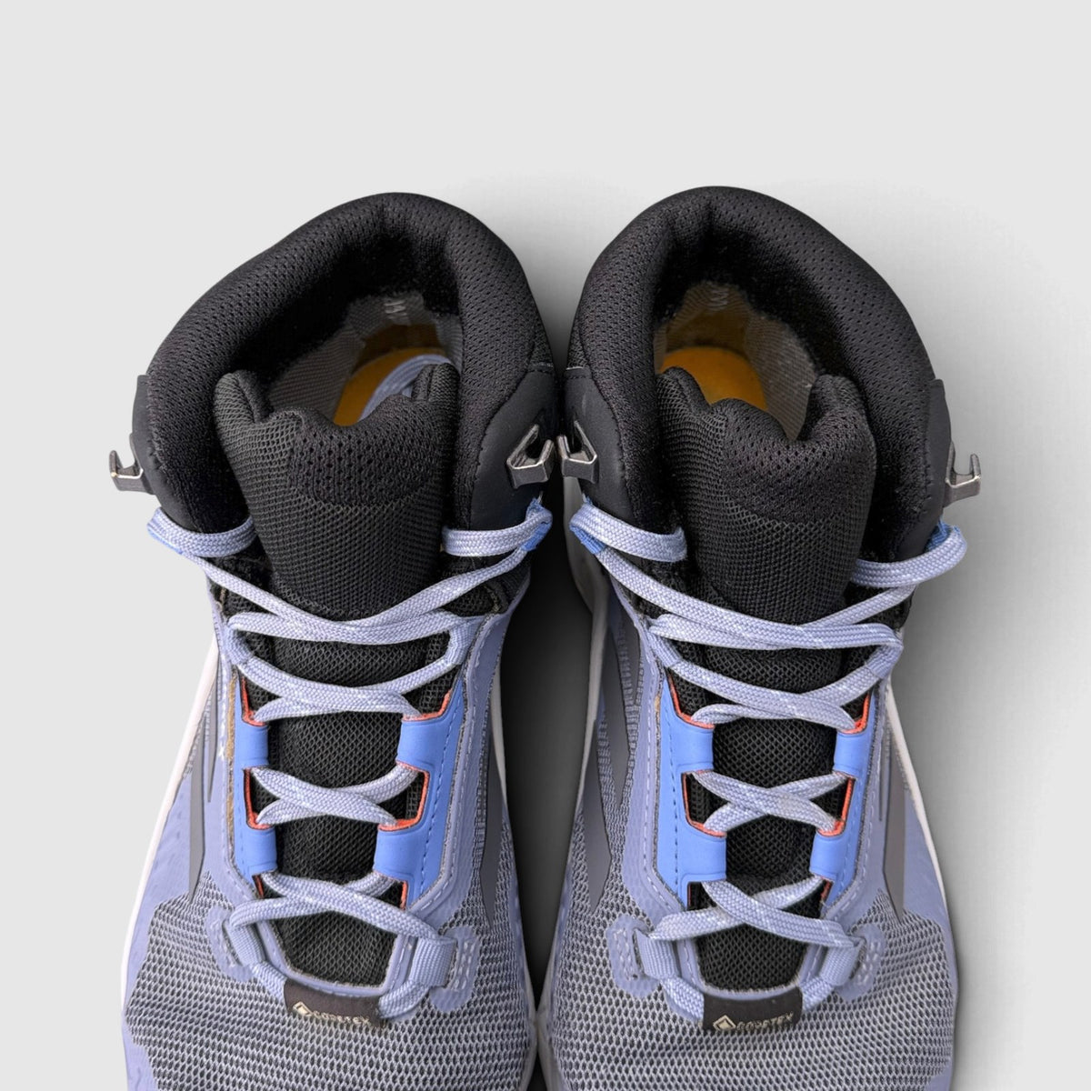Adidas Terrex Swift R Gore-Tex, trekkingi damskie w bardzo dobrym stanie rozmiar 41 1/3, widok z góry