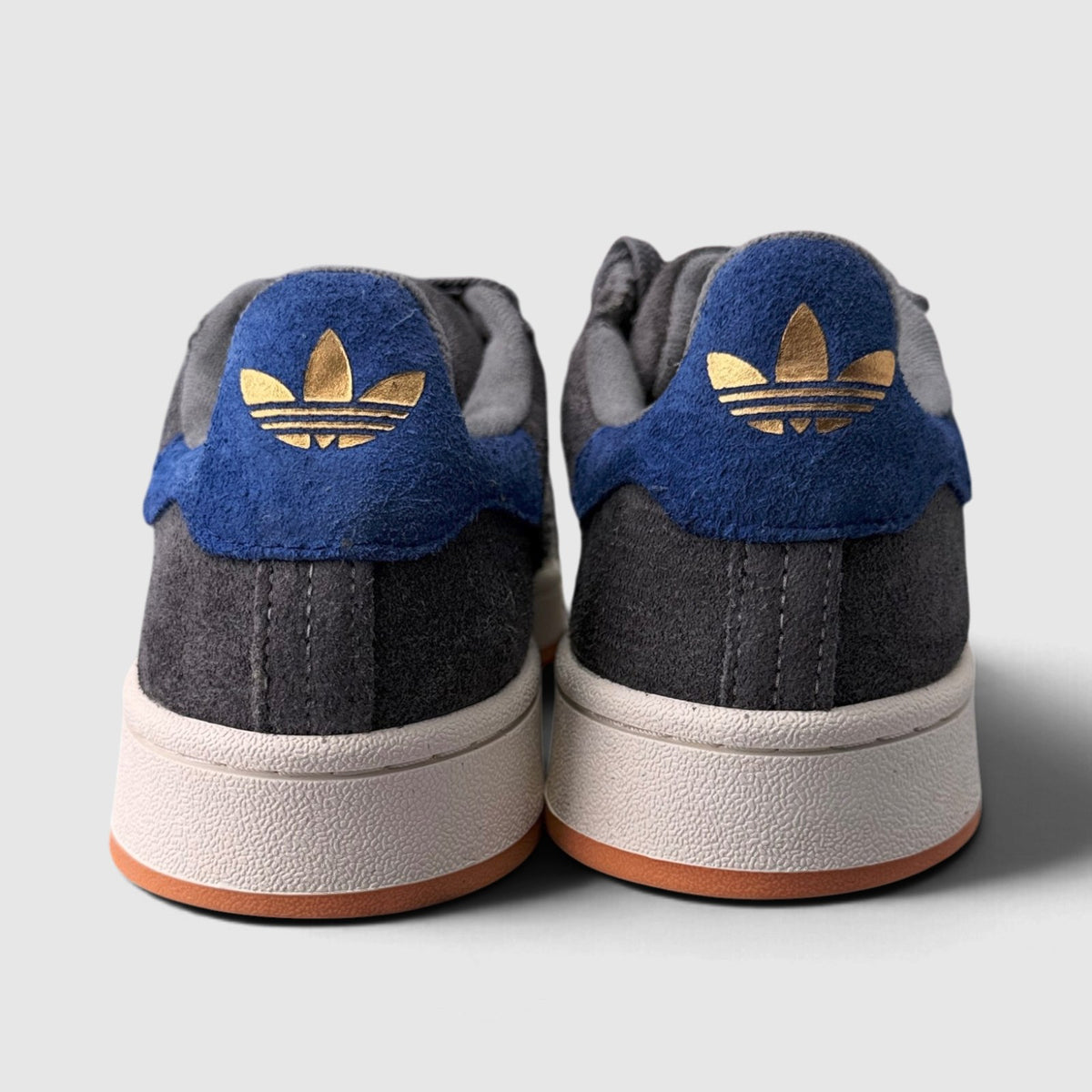 Adidas Campus 00s, buty sportowe męskie w bardzo dobrym stanie rozmiar 42 2/3, widok z tyłu