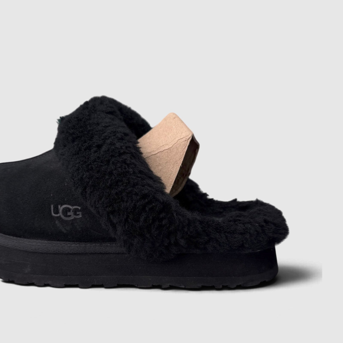 UGG Clogs, kapcie damskie w bardzo dobrym stanie rozmiar 43, detal
