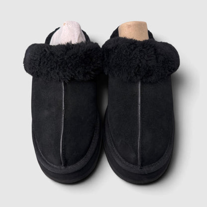UGG Clogs, kapcie damskie w bardzo dobrym stanie rozmiar 43, widok z przodu
