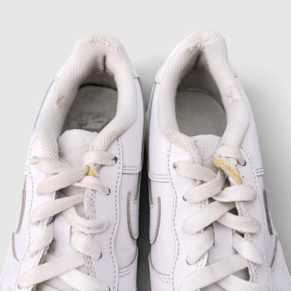 Nike Air Force 1 Low Triple White, buty sportowe damskie w bardzo dobrym stanie rozmiar 39, widok z góry