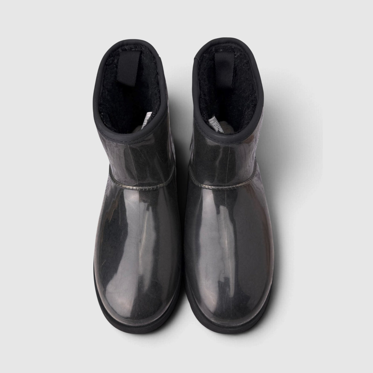 UGG Clear Mini, śniegowce damskie w bardzo dobrym stanie rozmiar 40, widok z przodu