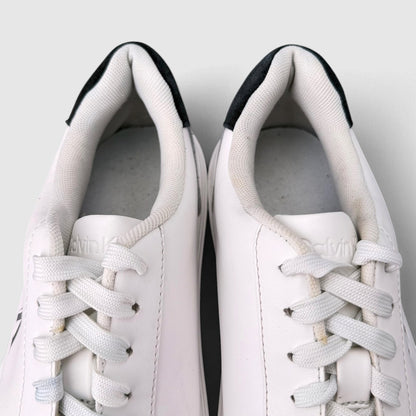 Calvin Klein Classic Cupsole, buty sportowe damskie w bardzo dobrym stanie rozmiar 40, wkładka
