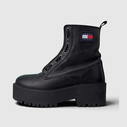 Tommy Hilfiger Tamy Higher, kozaki damskie w bardzo dobrym stanie rozmiar 38, boczny profil, lewa strona