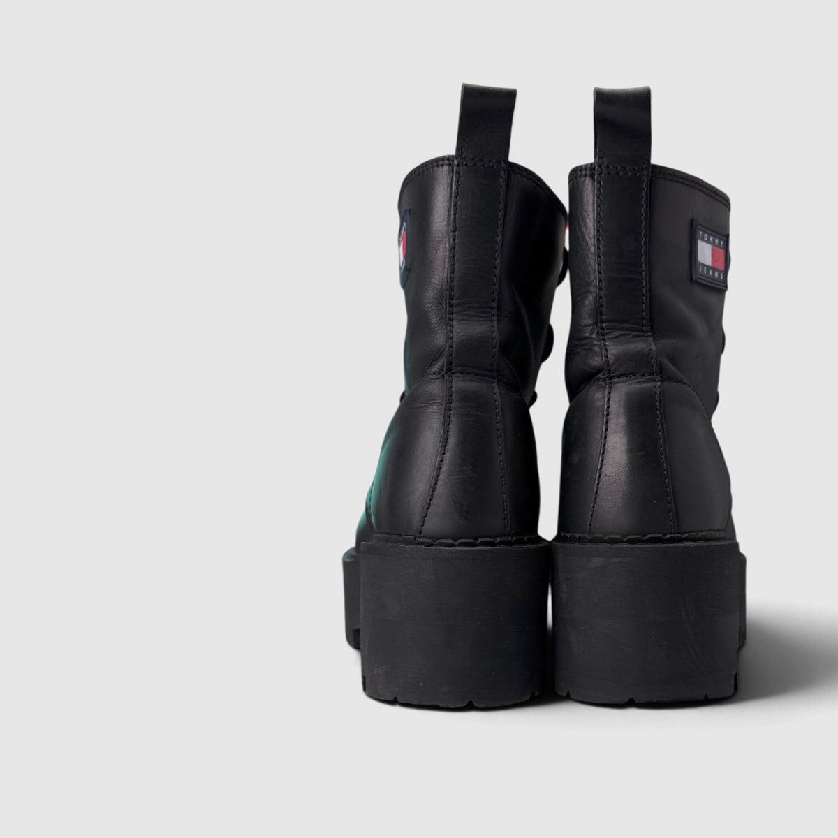 Tommy Hilfiger Tamy Higher, kozaki damskie w bardzo dobrym stanie rozmiar 38, widok z tyłu