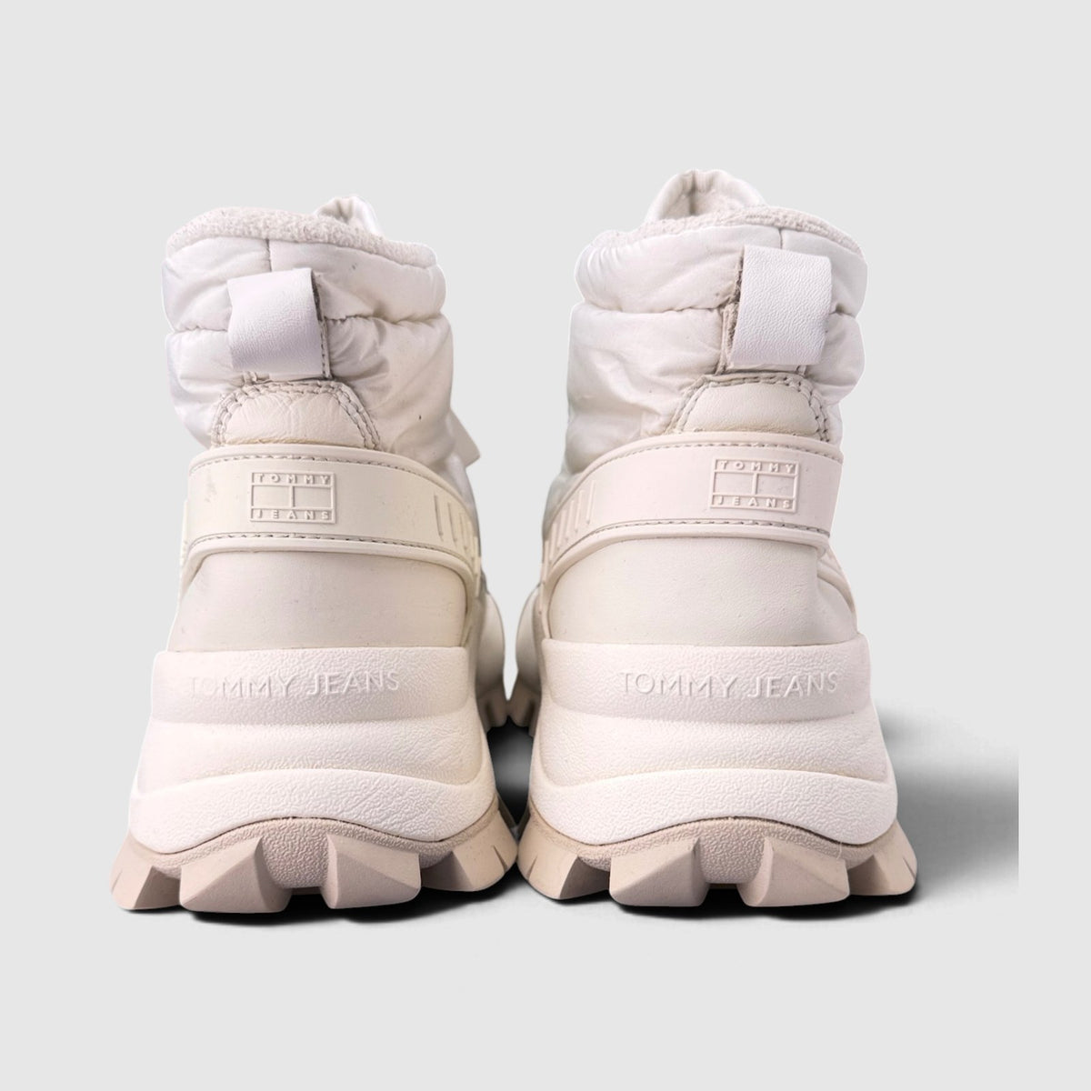 Tommy Hilfiger Tjw Hybrid Boot Zip Up, śniegowce damskie w bardzo dobrym stanie rozmiar 41, widok z tyłu