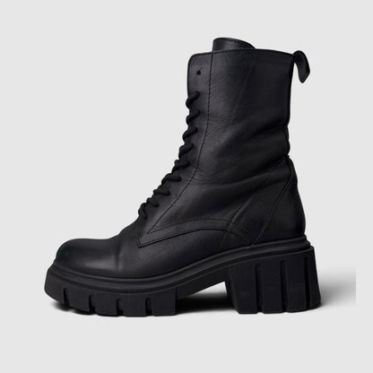 Inuovo Boots, kozaki damskie w bardzo dobrym stanie rozmiar 39, boczny profil, lewa strona