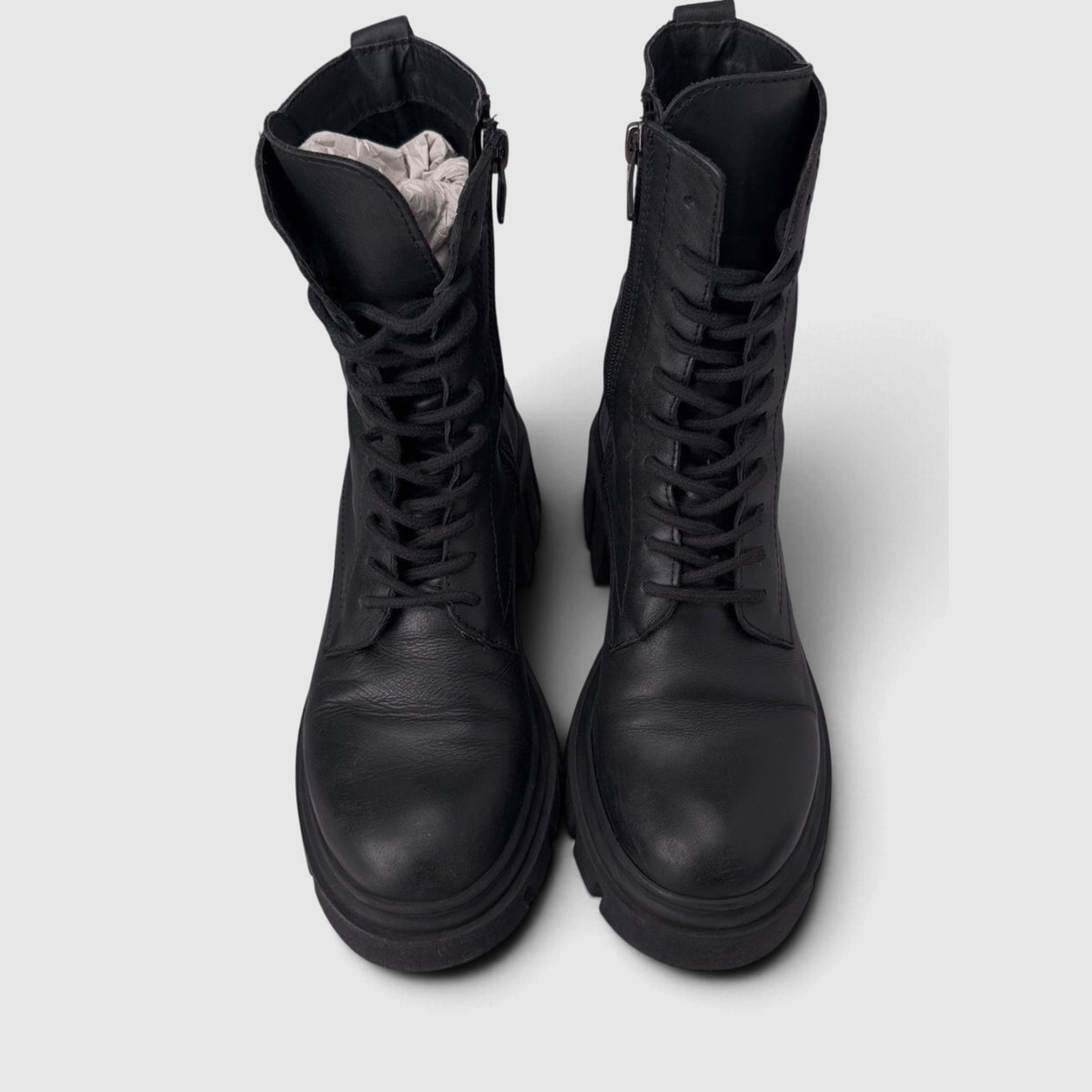 Inuovo Boots, kozaki damskie w bardzo dobrym stanie rozmiar 39, widok z przodu