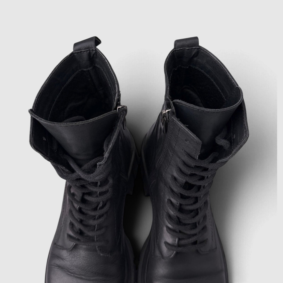 Inuovo Boots, kozaki damskie w bardzo dobrym stanie rozmiar 39, widok z góry