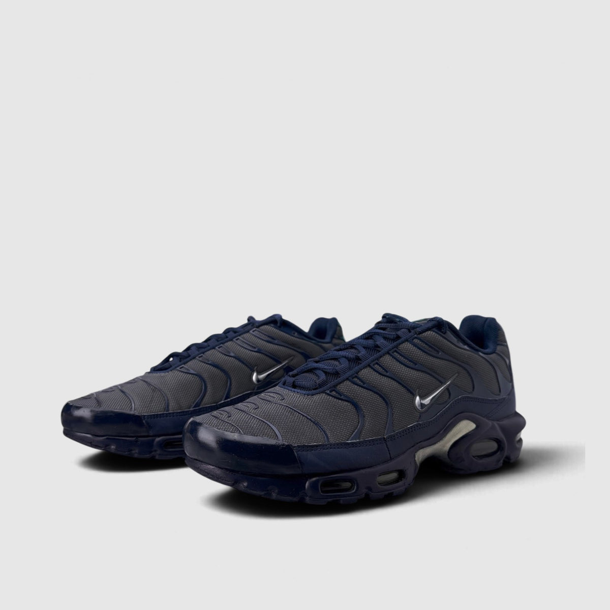 Nike Air Max Plus, buty sportowe męskie w dobrym stanie rozmiar 45, para butów