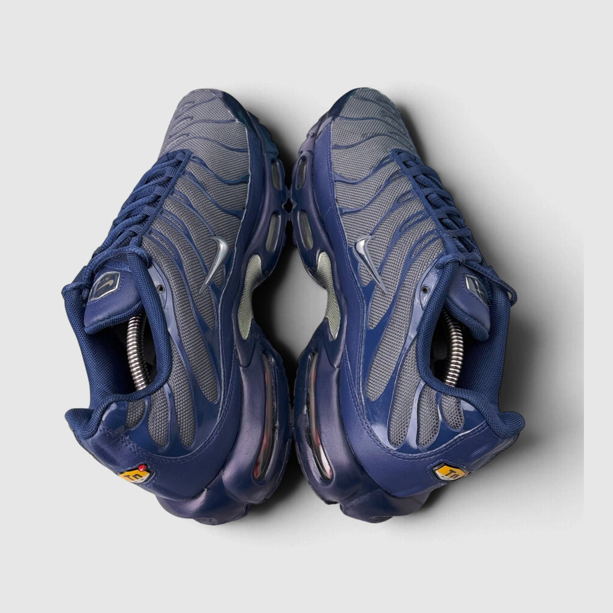 Nike Air Max Plus, buty sportowe męskie w dobrym stanie rozmiar 45, widok z góry