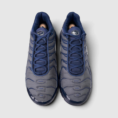 Nike Air Max Plus, buty sportowe męskie w dobrym stanie rozmiar 45, widok z góry