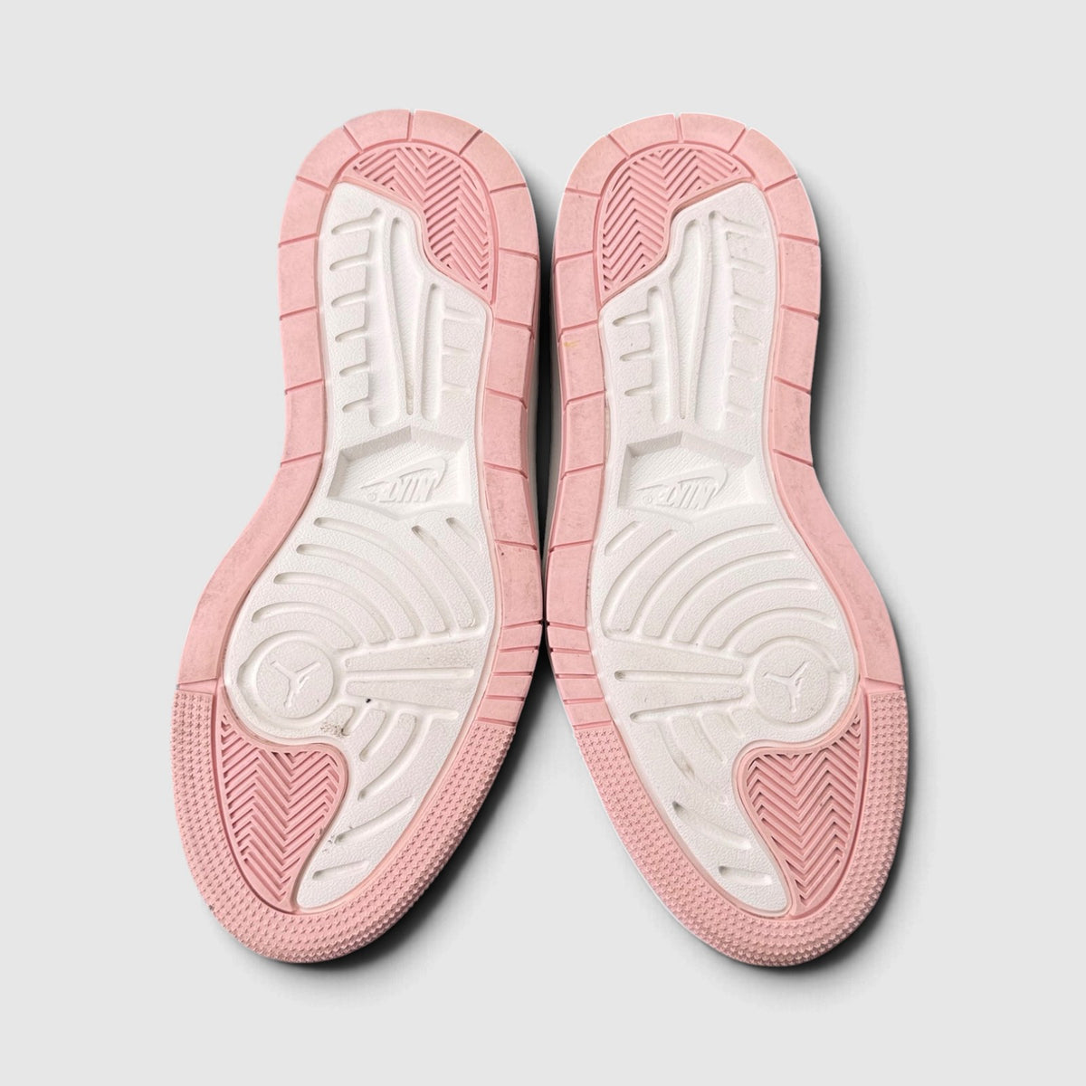 Nike Air Jordan 1 High Elevate Atmosphere, buty sportowe damskie nowe rozmiar 36, podeszwa
