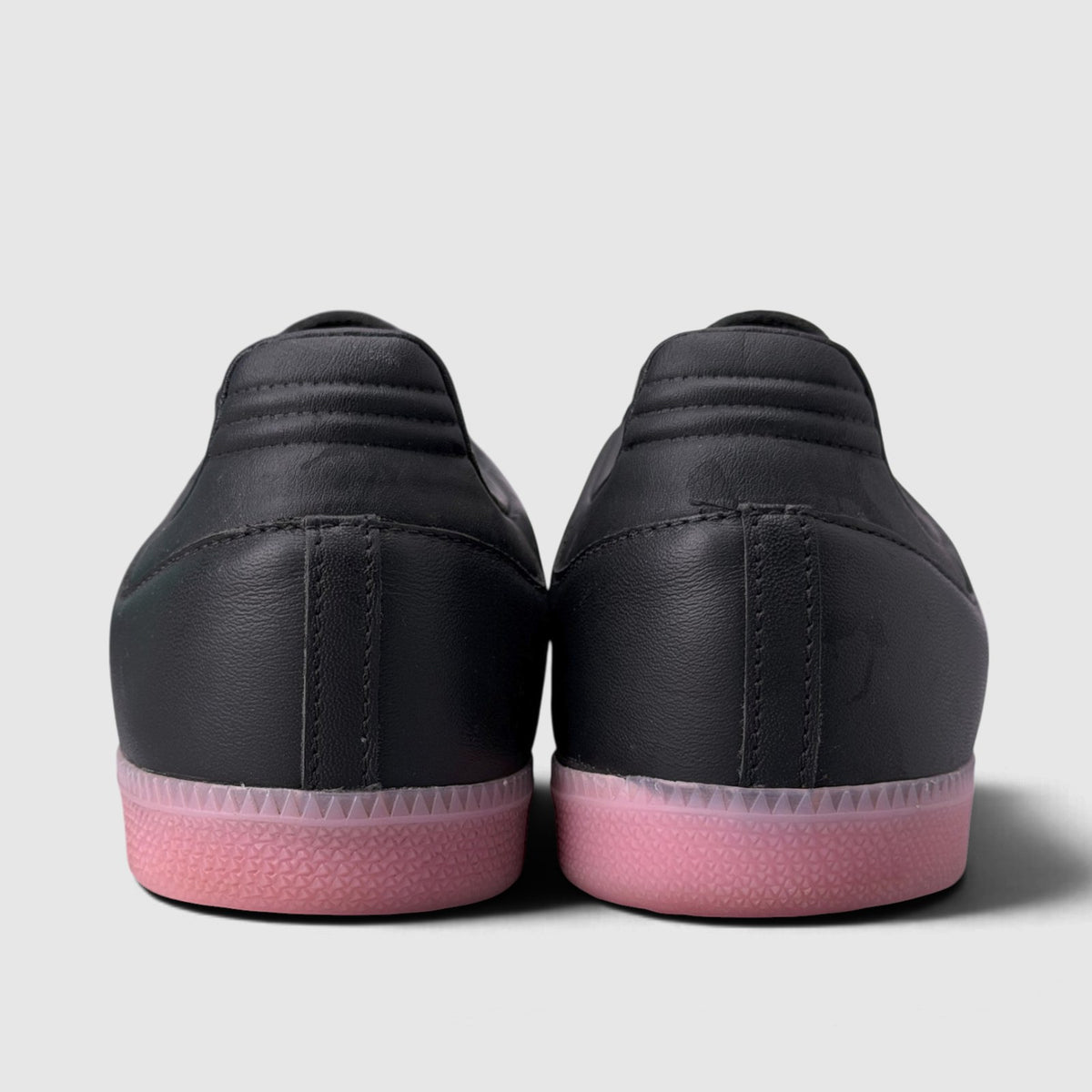 Adidas Samba Home Kit, buty sportowe męskie w bardzo dobrym stanie rozmiar 44, widok z tyłu