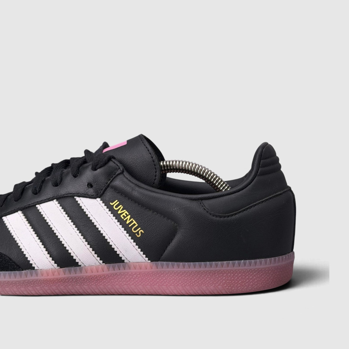 Adidas Samba Home Kit, buty sportowe męskie w bardzo dobrym stanie rozmiar 44, detal