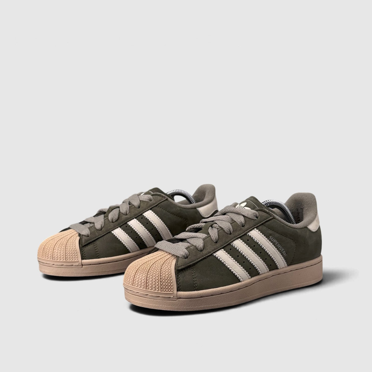 Adidas Superstar II, buty sportowe damskie w bardzo dobrym stanie rozmiar 38 2/3, para butów
