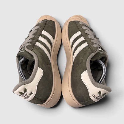 Adidas Superstar II, buty sportowe damskie w bardzo dobrym stanie rozmiar 38 2/3, widok z góry