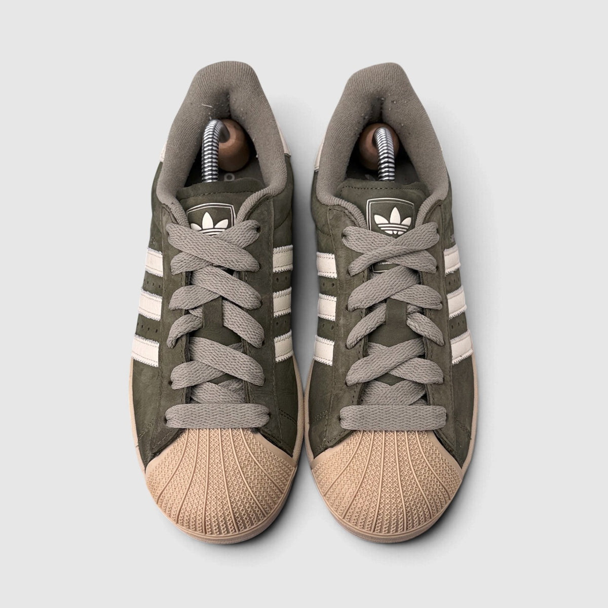 Adidas Superstar II, buty sportowe damskie w bardzo dobrym stanie rozmiar 38 2/3, widok z przodu