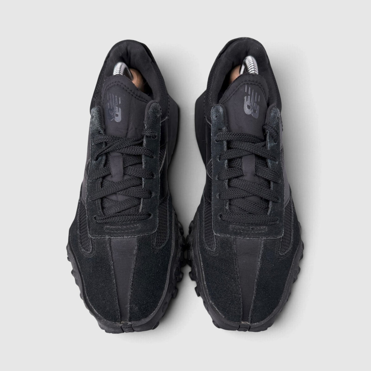 New Balance XC 72 Triple Black, buty sportowe damskie w bardzo dobrym stanie rozmiar 37.5, widok z przodu