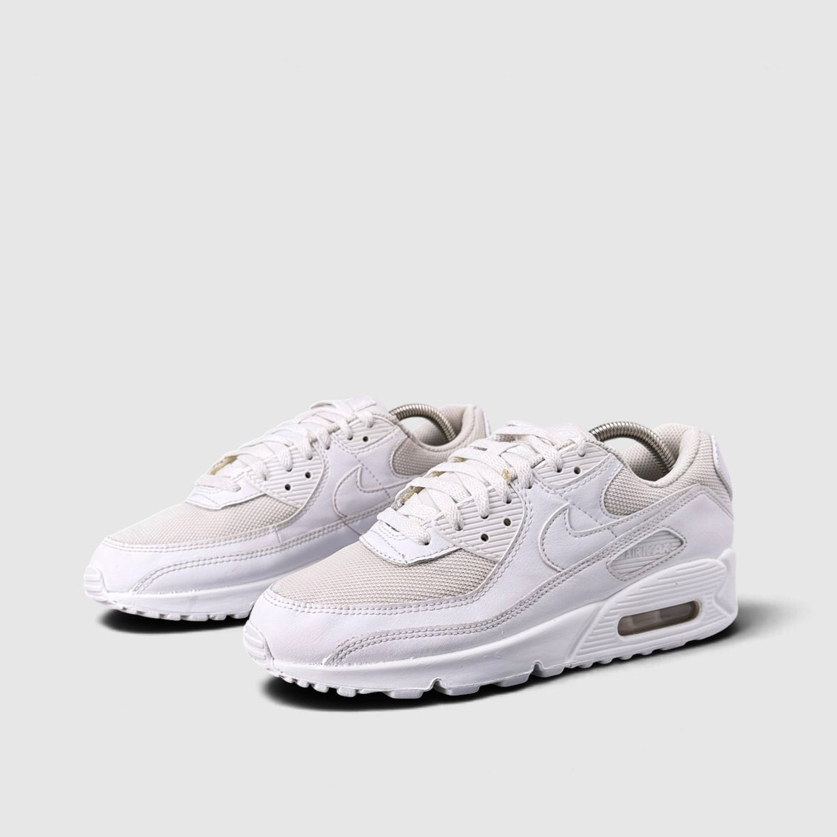 Nike Air Max 90 Triple White, buty sportowe męskie w bardzo dobrym stanie rozmiar 41, para butów