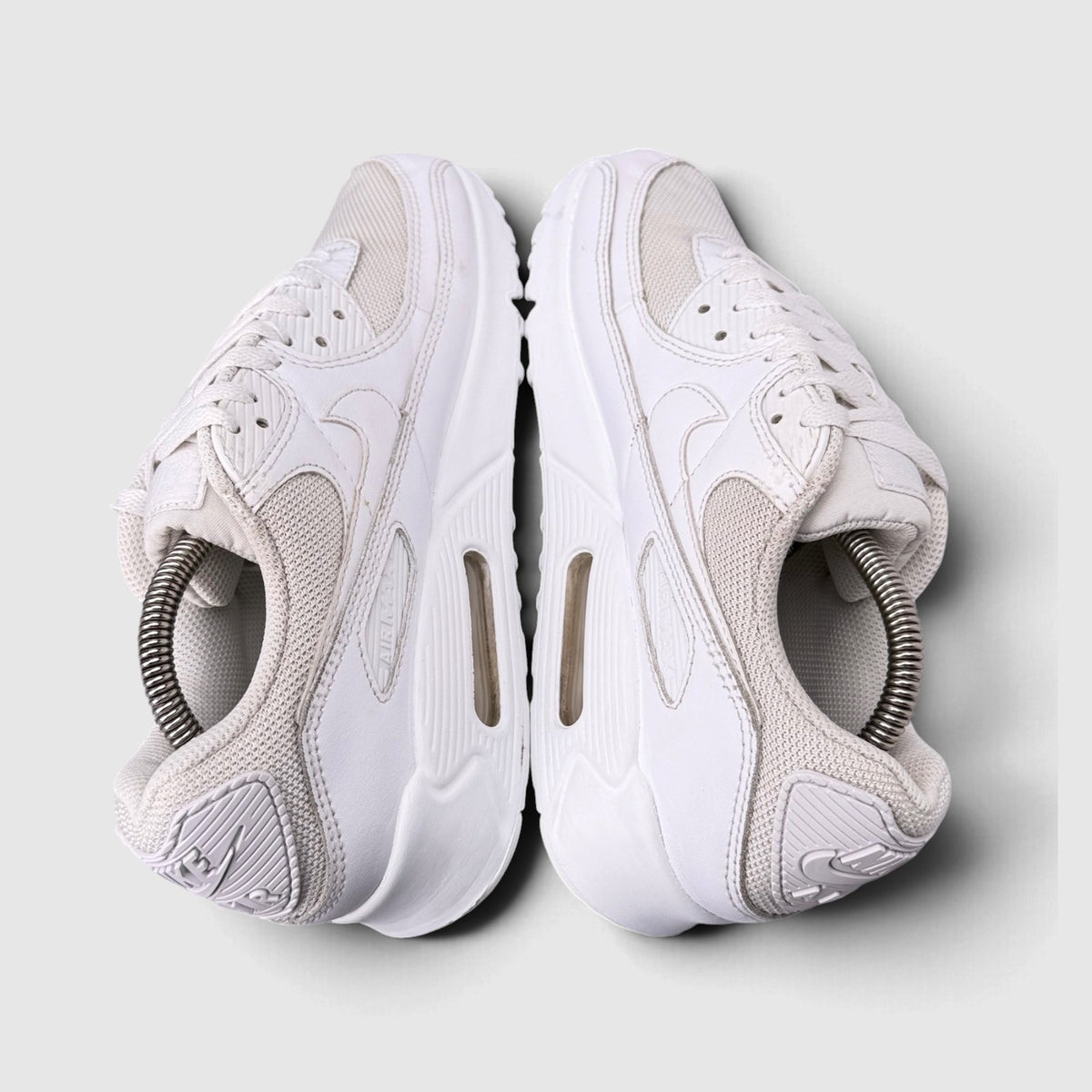 Nike Air Max 90 Triple White, buty sportowe męskie w bardzo dobrym stanie rozmiar 41, widok z góry