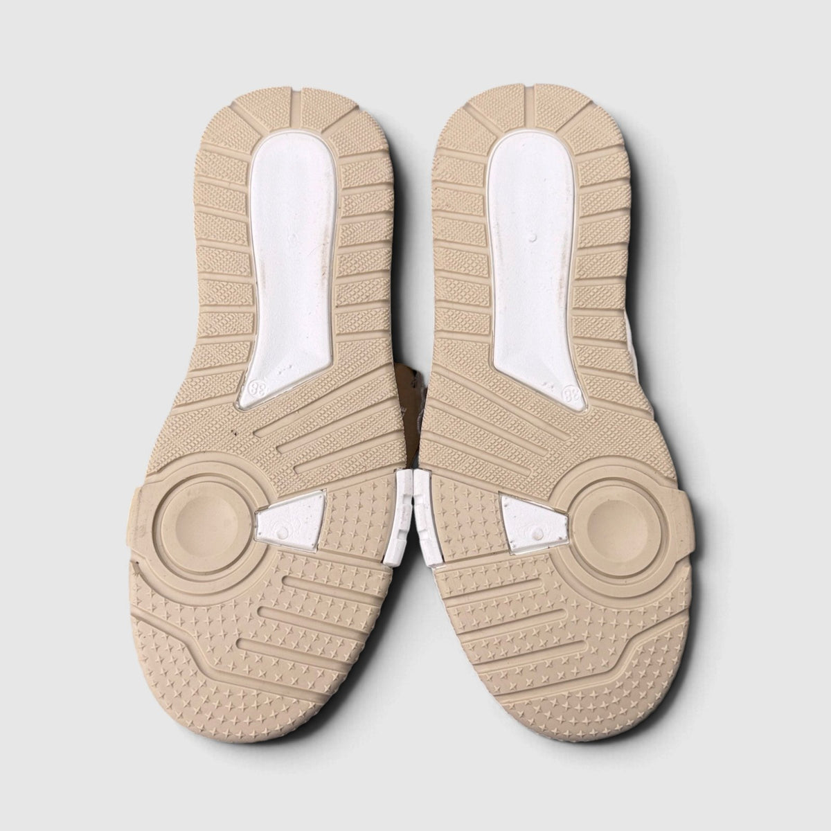 Even&Odd Chunky Sneakers, buty sportowe damskie nowe rozmiar 38, podeszwa