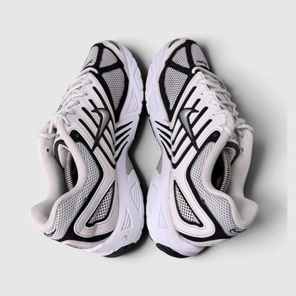 Nike Air Pegasus 2005 White/Black, buty sportowe męskie w bardzo dobrym stanie rozmiar 44.5, widok z góry
