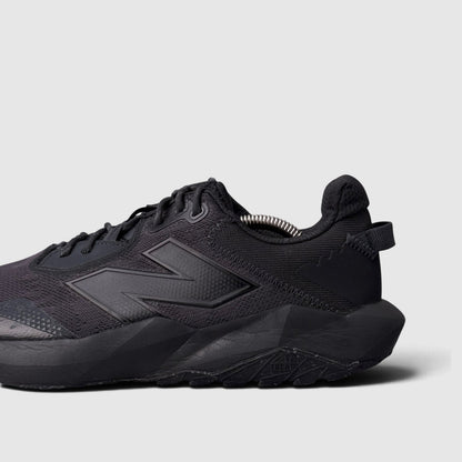 New Balance DynaSoft Nitrel V6, buty sportowe męskie w bardzo dobrym stanie rozmiar 44, detal