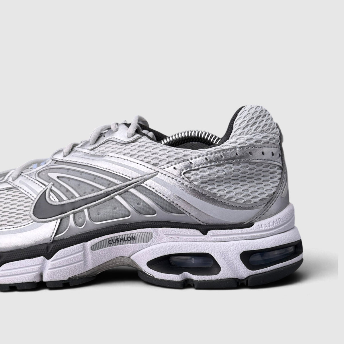 Nike Air Max Moto 2K, buty sportowe męskie w bardzo dobrym stanie rozmiar 44.5, detal