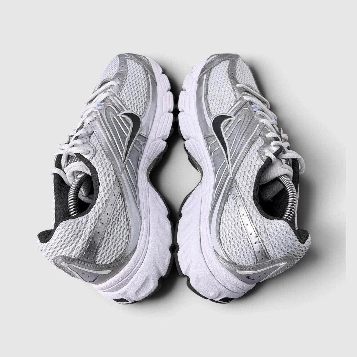 Nike Air Max Moto 2K, buty sportowe męskie w bardzo dobrym stanie rozmiar 44.5, widok z góry