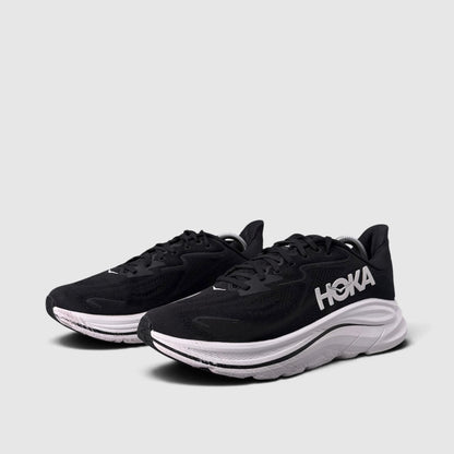 Hoka Clifton 10 Black/White, buty sportowe męskie w bardzo dobrym stanie rozmiar 43 1/3, para butów