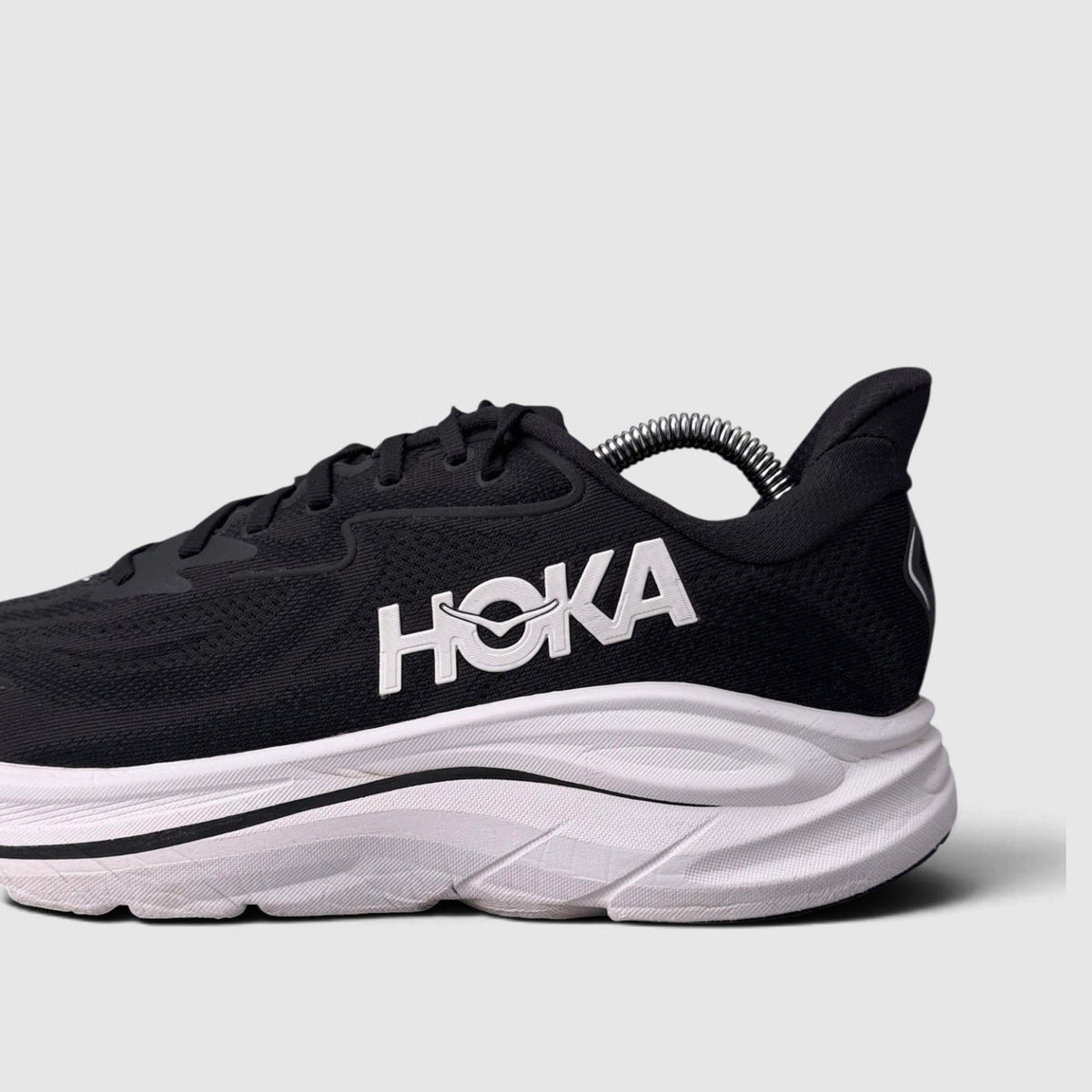 Hoka Clifton 10 Black/White, buty sportowe męskie w bardzo dobrym stanie rozmiar 43 1/3, detal