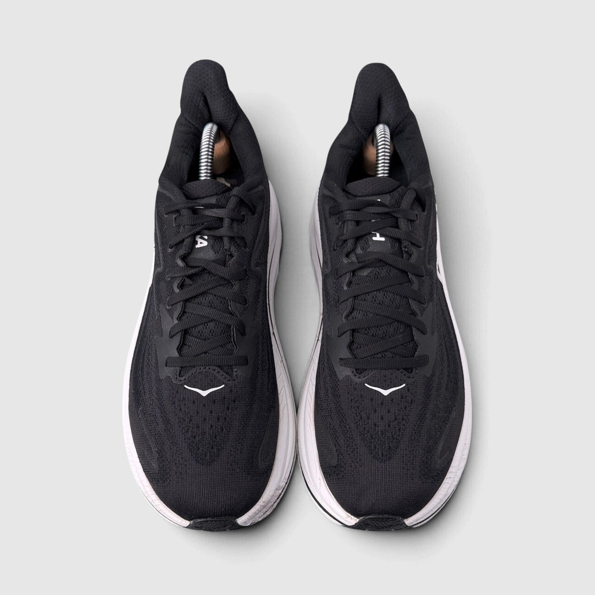 Hoka Clifton 10 Black/White, buty sportowe męskie w bardzo dobrym stanie rozmiar 43 1/3, widok z góry