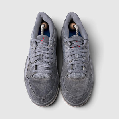 Nike Air Jordan Flight Court Cool Grey, buty sportowe męskie w bardzo dobrym stanie rozmiar 44, widok z góry na wewnętrzną stronę butów