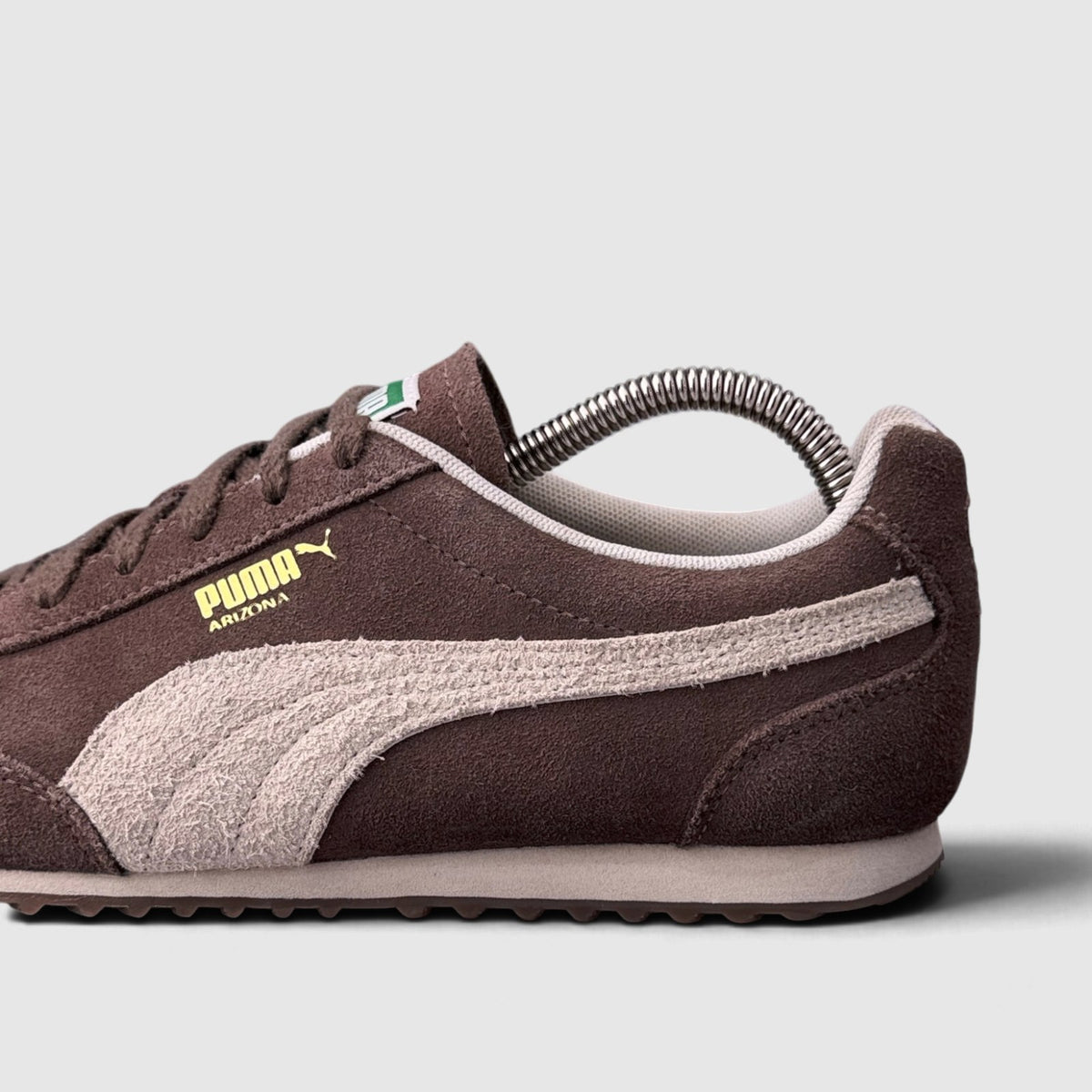 Puma Arizona, buty sportowe damskie w bardzo dobrym stanie rozmiar 38.5, zewnętrzny panel prawego buta