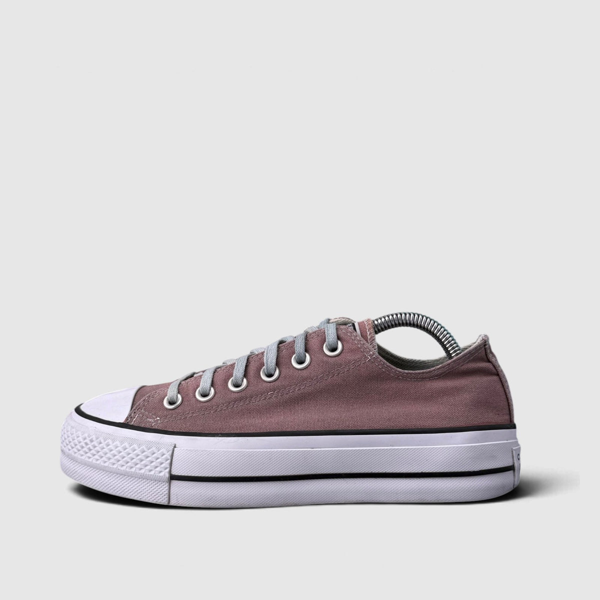 Converse Chuck Taylor All Star Lift Double Stack, buty sportowe damskie w bardzo dobrym stanie rozmiar 39, boczny profil, lewa strona