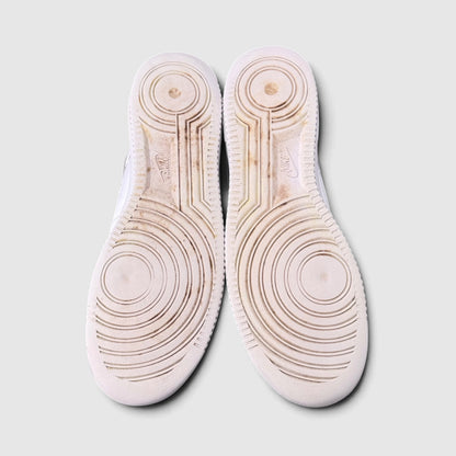 Nike Air Force 1 Low Triple White, buty sportowe męskie w zadowalającym stanie rozmiar 47.5, podeszwa