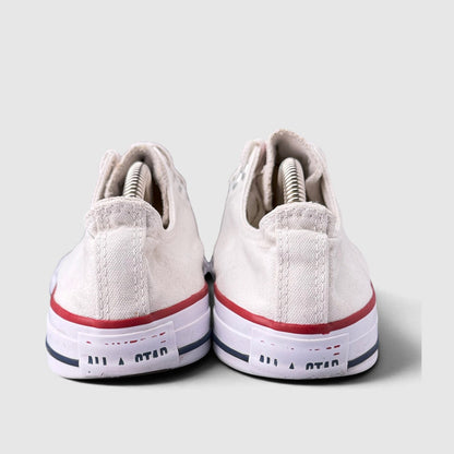 Converse Chuck Taylor All Star Optical White, buty sportowe męskie w bardzo dobrym stanie rozmiar 42, widok z góry na zewnętrzną stronę butów