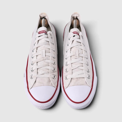 Converse Chuck Taylor All Star Optical White, buty sportowe męskie w bardzo dobrym stanie rozmiar 42, widok z góry na wewnętrzną stronę butów