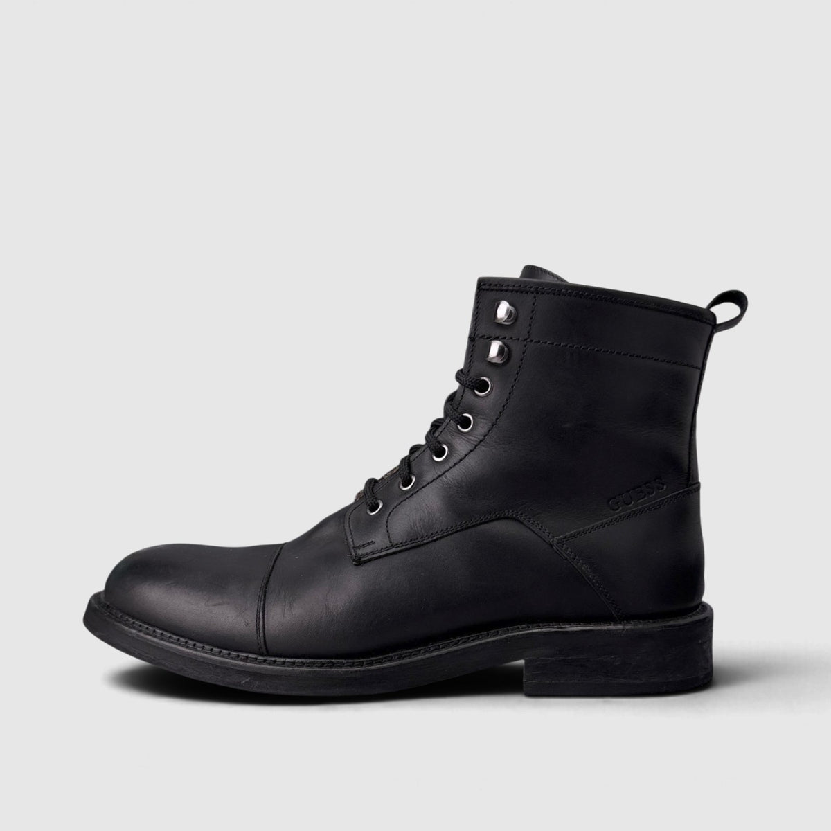 Guess Boots, botki męskie w bardzo dobrym stanie rozmiar 45, boczny profil, lewa strona
