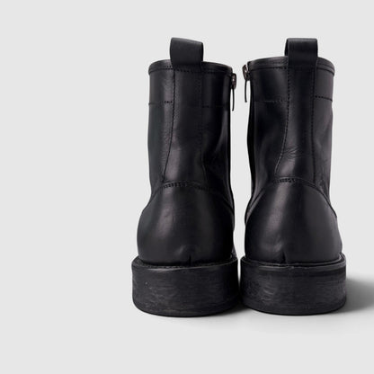Guess Boots, botki męskie w bardzo dobrym stanie rozmiar 45, widok z tyłu