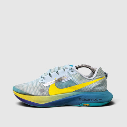 Nike Zoomx Ultrafly Trail Prototype, buty sportowe męskie w bardzo dobrym stanie rozmiar 42, boczny profil, lewa strona
