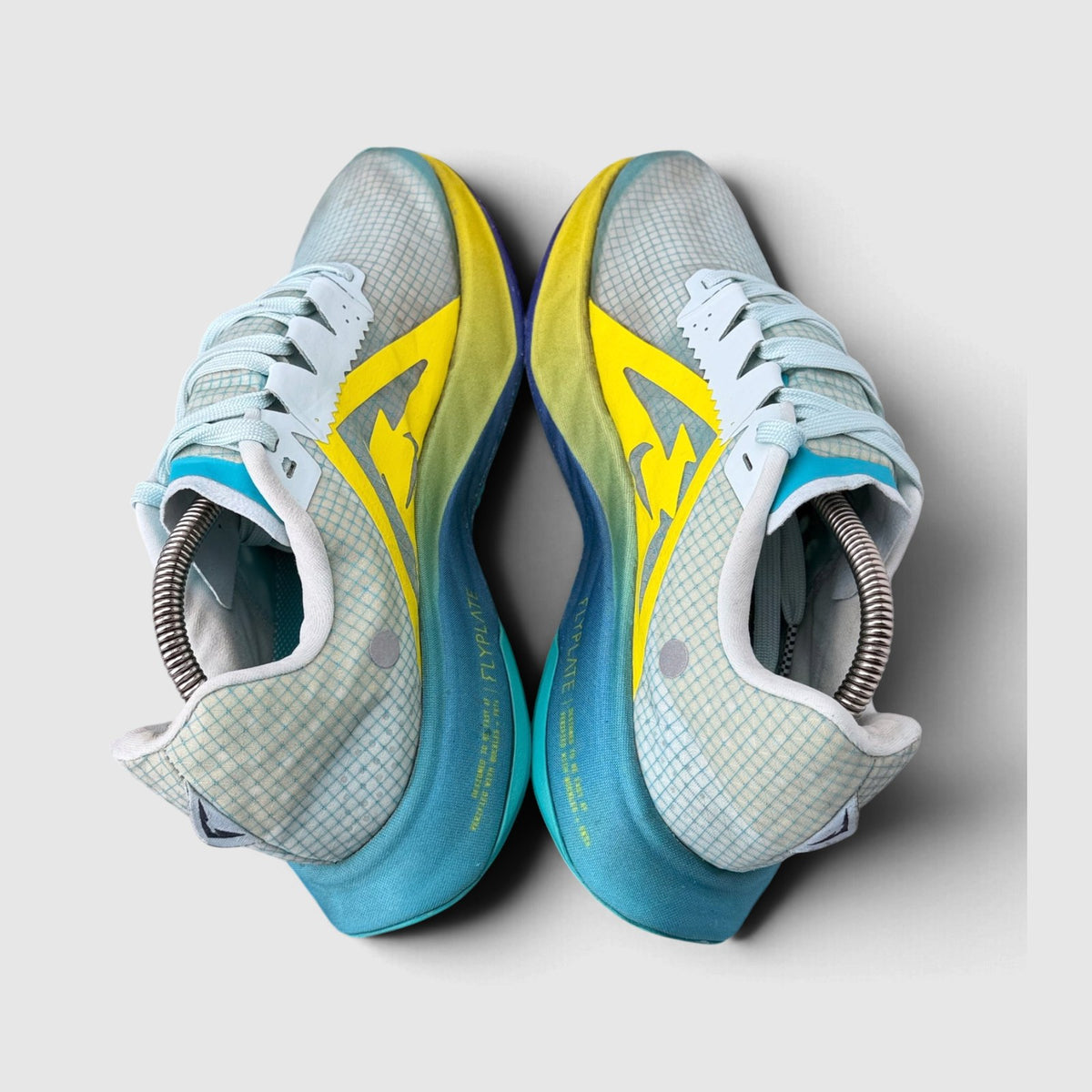 Nike Zoomx Ultrafly Trail Prototype, buty sportowe męskie w bardzo dobrym stanie rozmiar 42, widok z góry