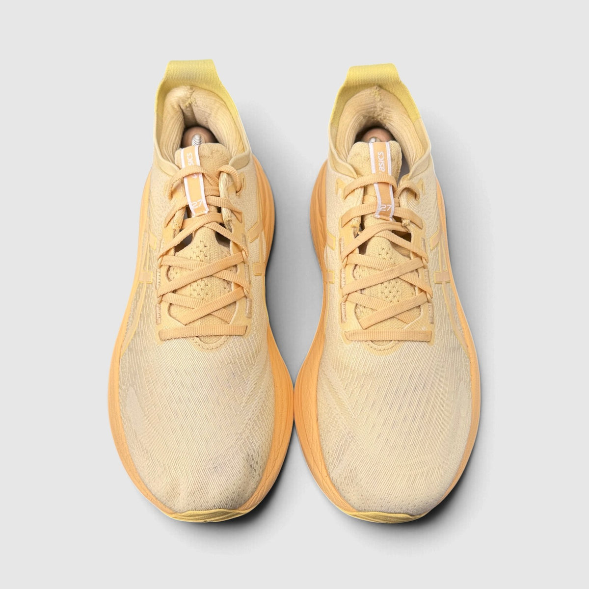 Asics Gel-Nimbus 27 Lite-Show, buty sportowe męskie w bardzo dobrym stanie rozmiar 44, widok z przodu