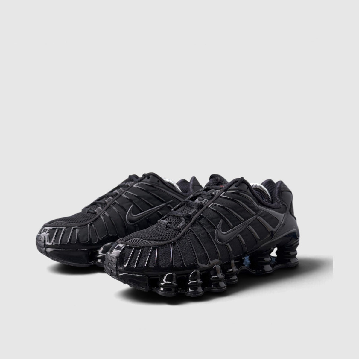Nike Shox TL Triple Black, buty sportowe damskie w bardzo dobrym stanie rozmiar 38, para butów