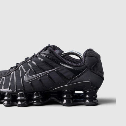 Nike Shox TL Triple Black, buty sportowe damskie w bardzo dobrym stanie rozmiar 38, boczny profil, prawa strona