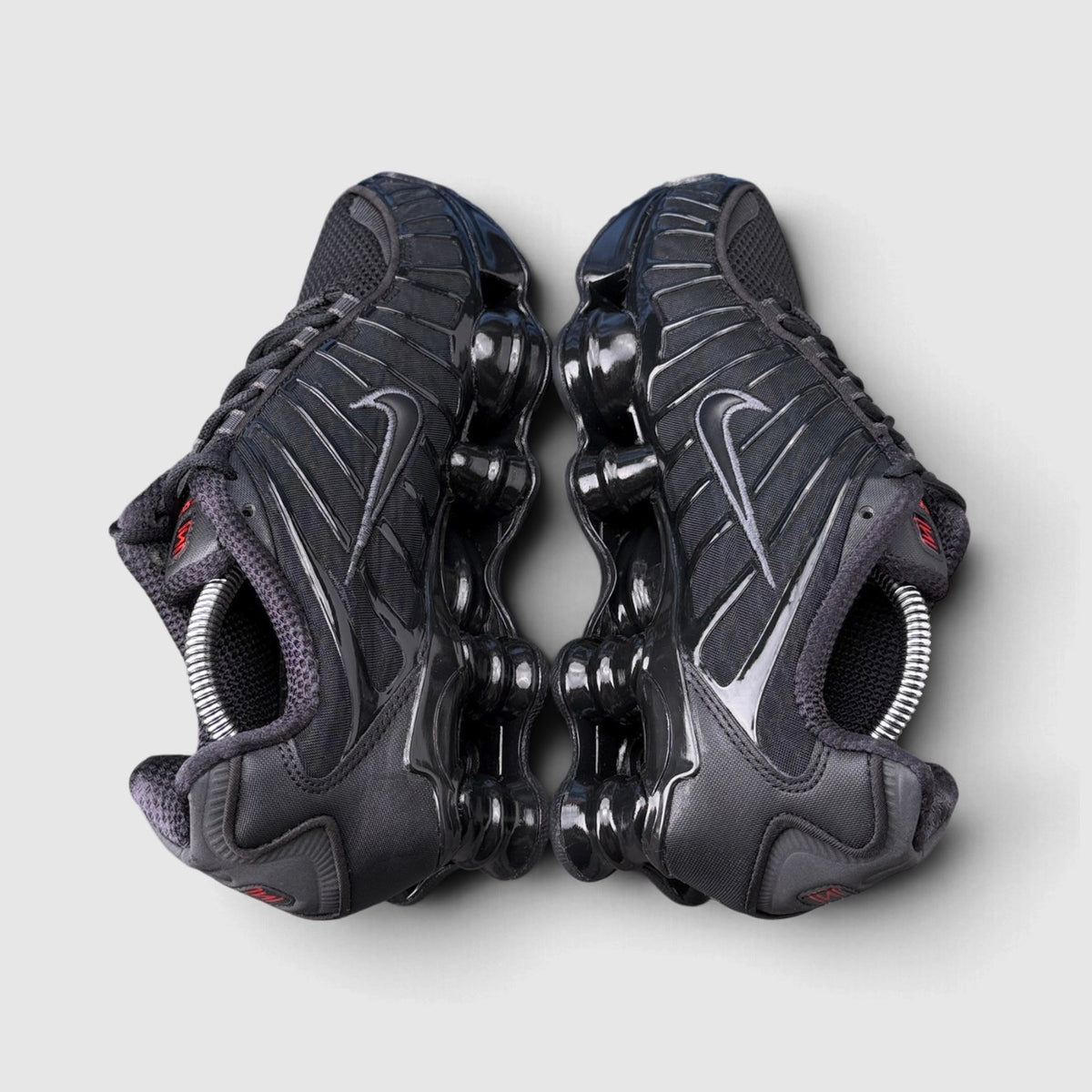 Nike Shox TL Triple Black, buty sportowe damskie w bardzo dobrym stanie rozmiar 38, widok z góry
