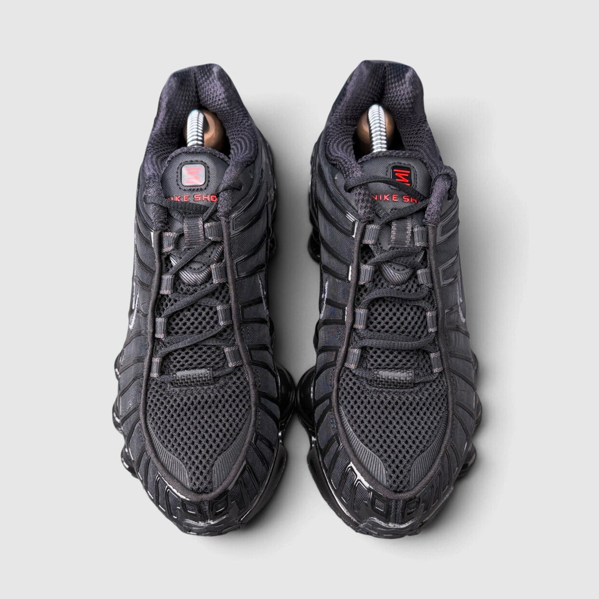 Nike Shox TL Triple Black, buty sportowe damskie w bardzo dobrym stanie rozmiar 38, widok z góry