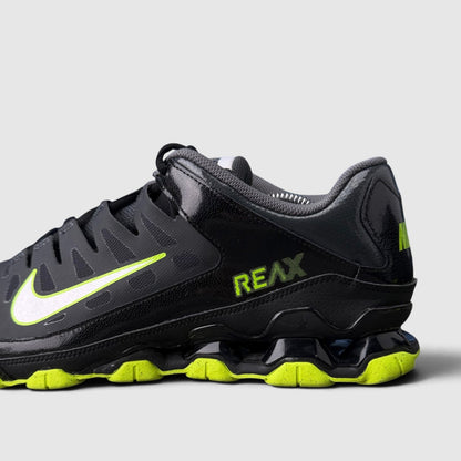 Nike Reax 8 TR, buty sportowe męskie w bardzo dobrym stanie rozmiar 46, boczny profil, lewa strona