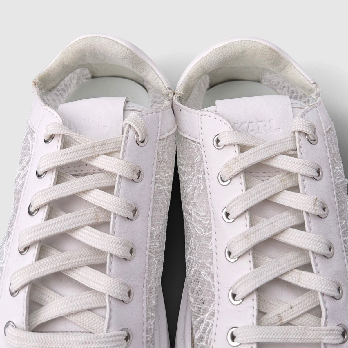 Karl Lagerfeld Sneakers, buty sportowe damskie w bardzo dobrym stanie rozmiar 37, widok z góry